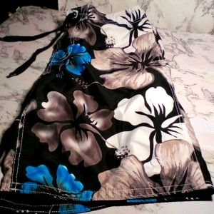 Men's OP Black,White, & Blue Floral Swim Trunks Size Small(29-30)